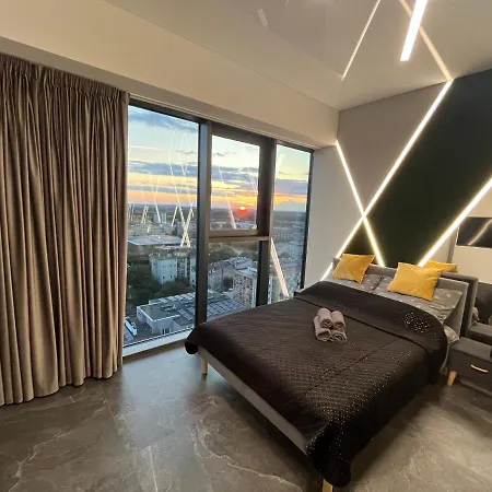 아파트 Hanza Tower - Scandia Apartment, 16 Floor, Sunset View