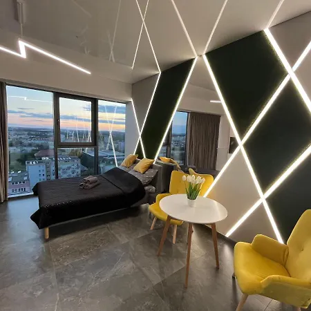 Hanza Tower - Scandia Apartment, 16 Floor, Sunset View