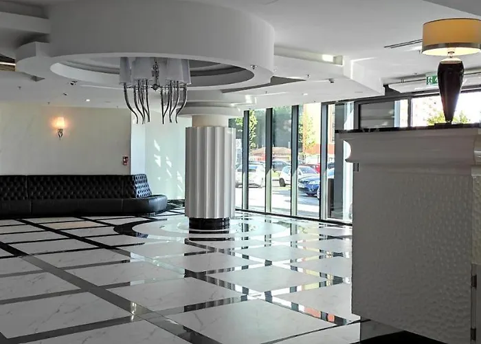 아파트 Hanza Tower - Scandia Apartment, 16 Floor, Sunset View