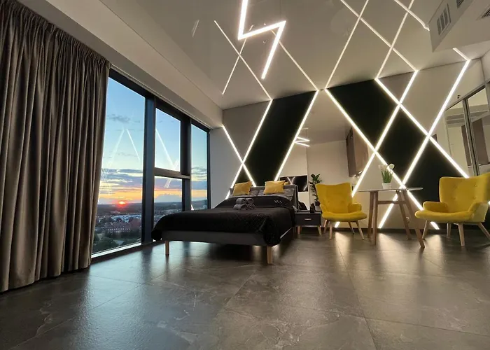 Hanza Tower - Scandia Apartment, 16 Floor, Sunset View 아파트