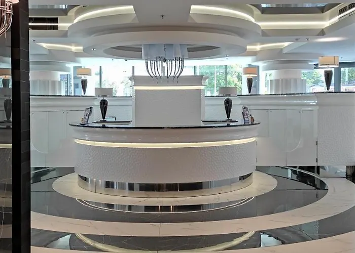 아파트 Hanza Tower - Scandia Apartment, 16 Floor, Sunset View 슈체친