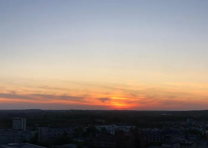 Hanza Tower - Scandia Apartment, 16 Floor, Sunset View 아파트 슈체친