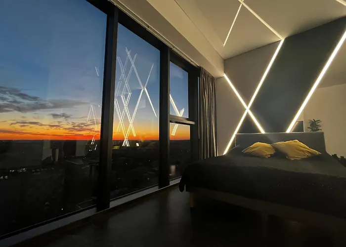 Hanza Tower - Scandia Apartment, 16 Floor, Sunset View