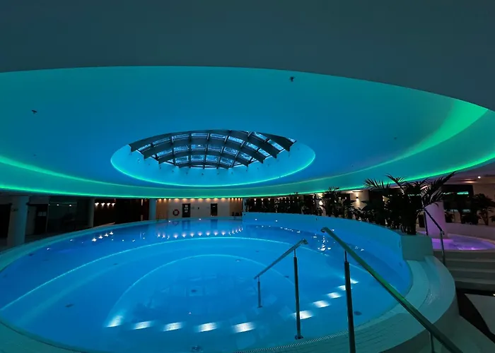 Hanza Tower - Scandia Apartment, 16 Floor, Sunset View *